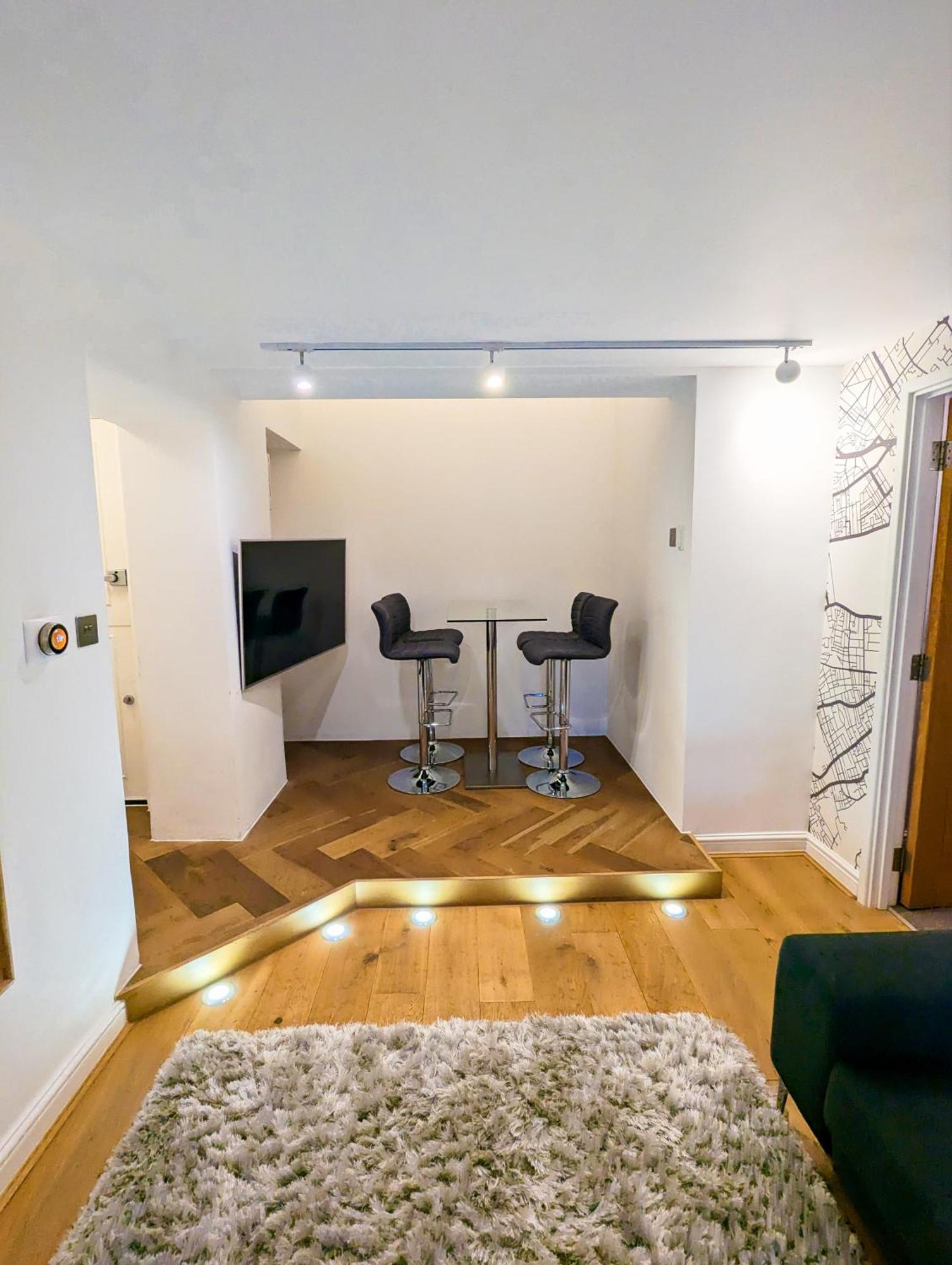 Modern 1 Bedroom Apartment In Kensington Λονδίνο Εξωτερικό φωτογραφία